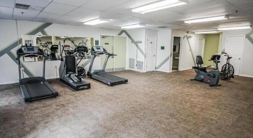 Surrey's Carriage Place Resort Branson